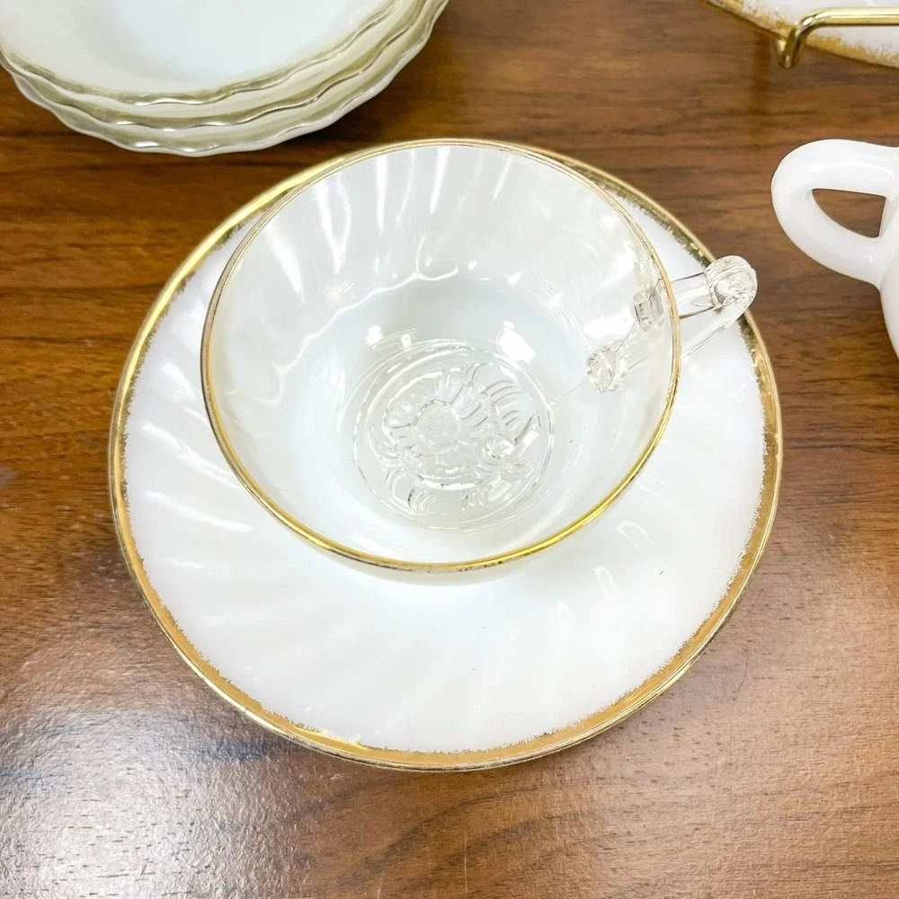 Anchor Hocking set includes